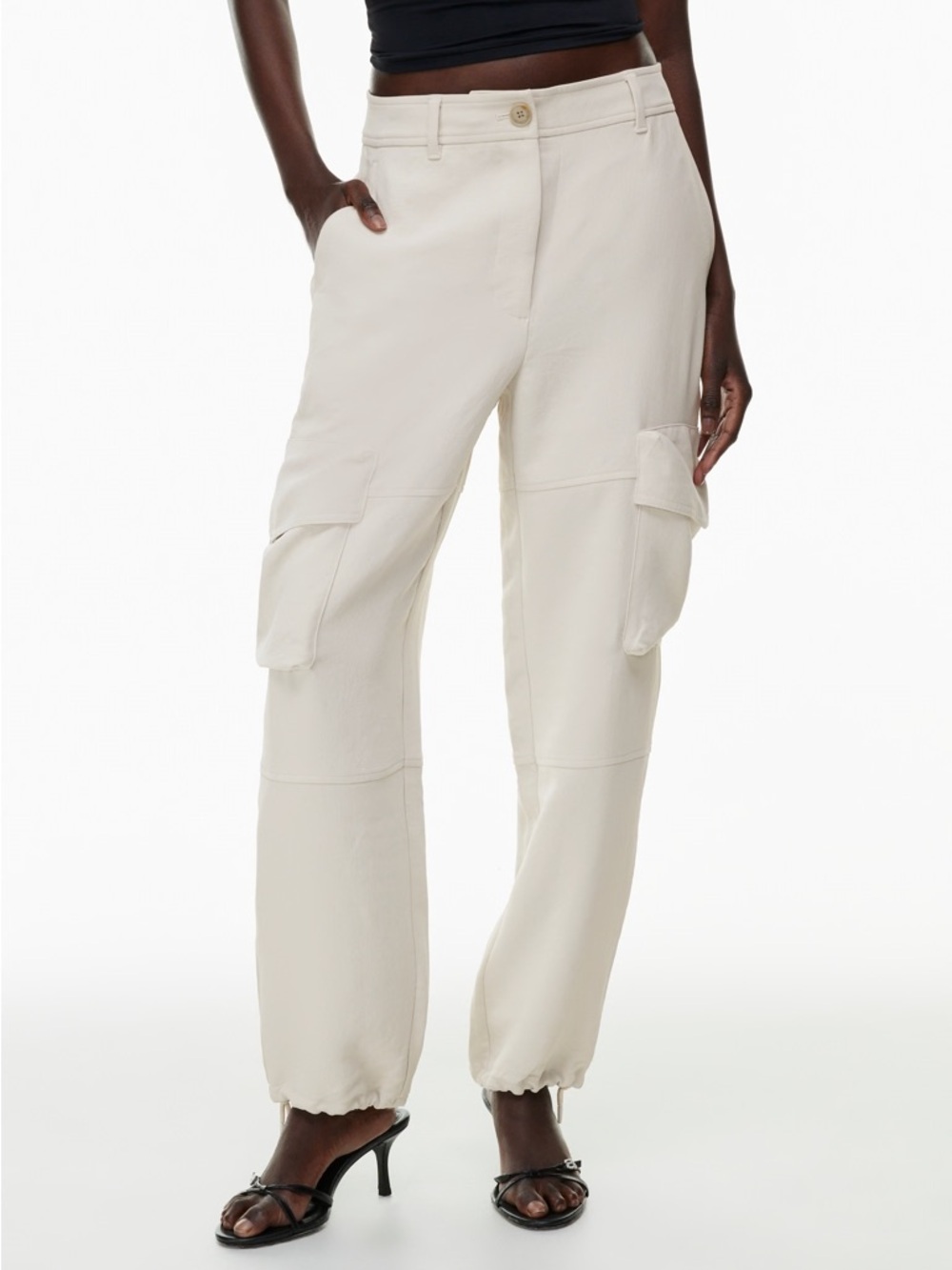 Aritzia Wilfred Cream Project Cargo Pant Size 6 Women’s